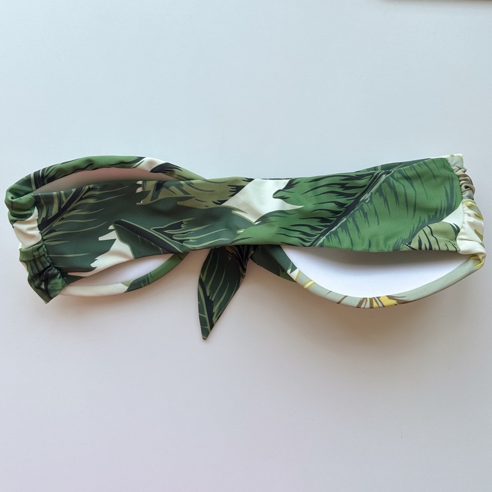 Beach Riot x Revolve Sophie Bikini Top in Palm - Picture 6 of 7